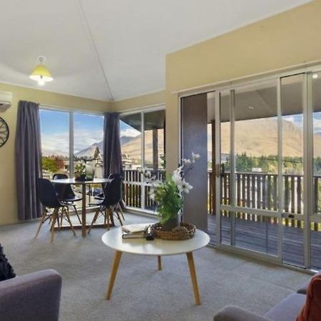 Ultimate Convenience, Walk-To-Town Townhouse Villa ควีนส์ทาวน์ ภายนอก รูปภาพ